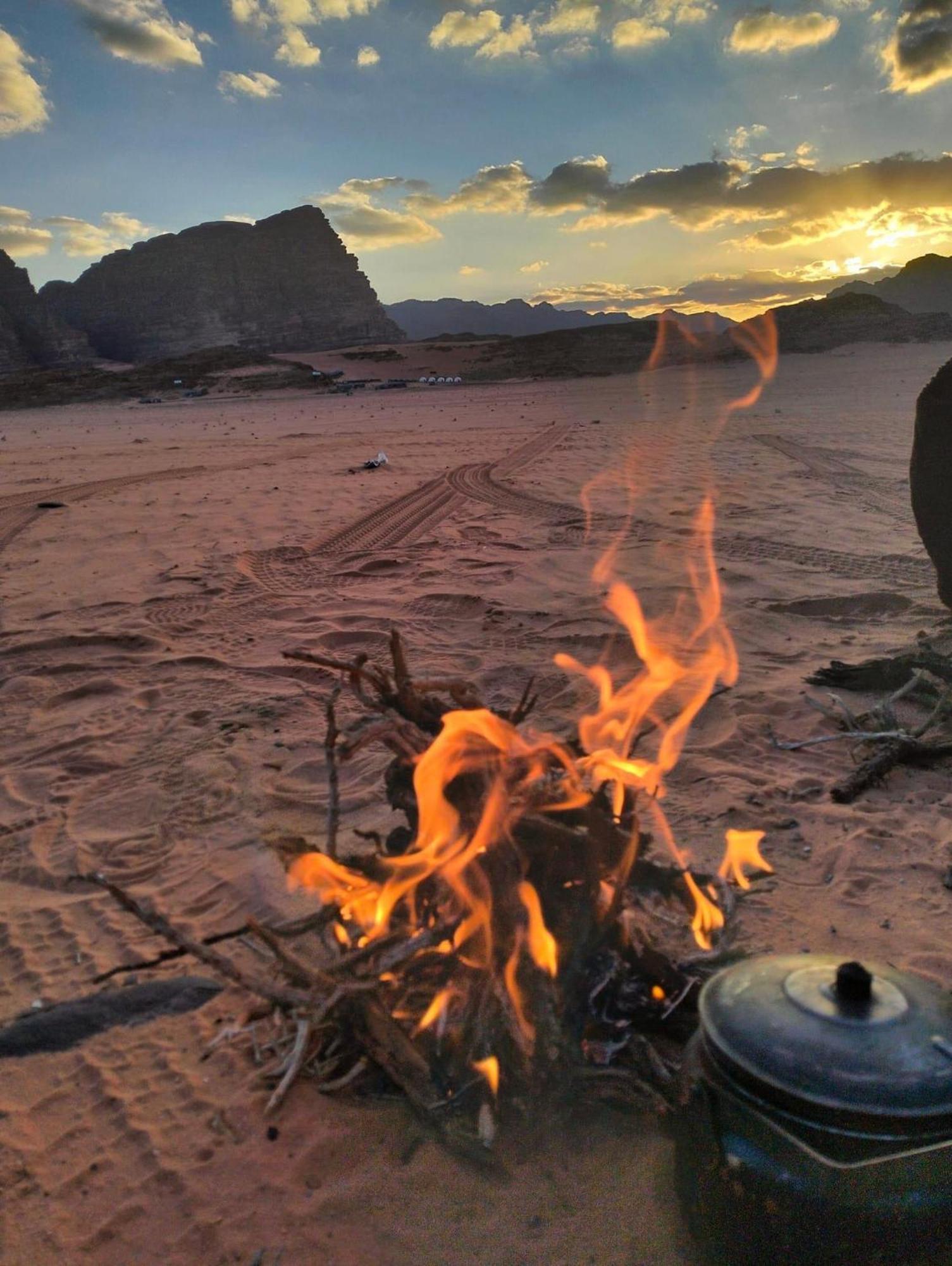 Wadi Rum Albasli Екстериор снимка